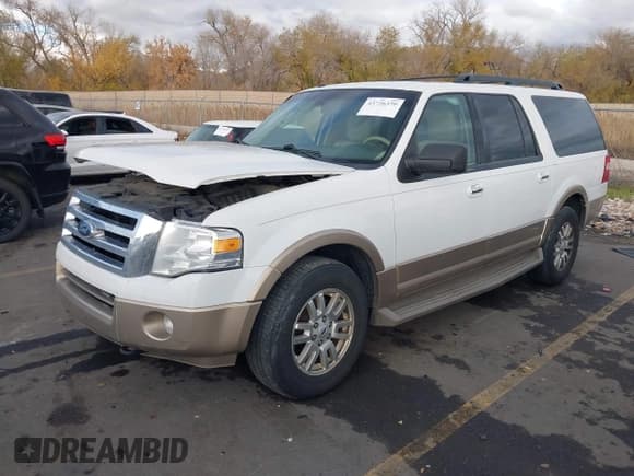 ✅ 2013 Ford Expedition Max XLT • VIN: 1FMJK1J5XDEF29202 • Lot: 43726370. Wystawiony na IAAI z przebiegiem 243 790 mil. Bezpłatny archiwum sprzedaży aukcyjnych z USA i szczegółowy raport historii pojazdu na DreamBid. Zdjęcie 2.