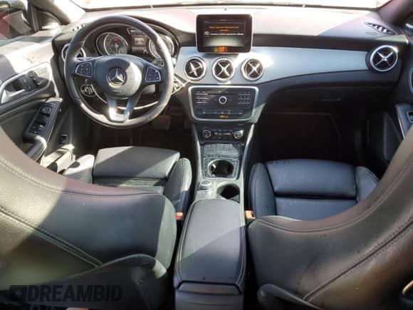 2016 Mercedes-Benz CLA 250 with VIN WDDSJ4EB8GN367612, listed as a Copart auction lot 86820915 with 137,666 mi miles and Salvage title. Bid and sale history available at DreamBid. Image 8.