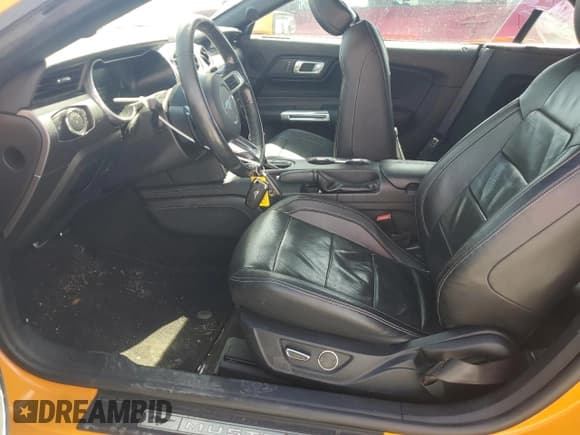 ✅ 2018 Ford Mustang EcoBoost Premium • VIN: 1FATP8UH7J5156716 • Lot: 85601985. Listed on Copart with 105,014 mi. Free auction sales archive from the USA and detailed vehicle history report at DreamBid. Image 7.