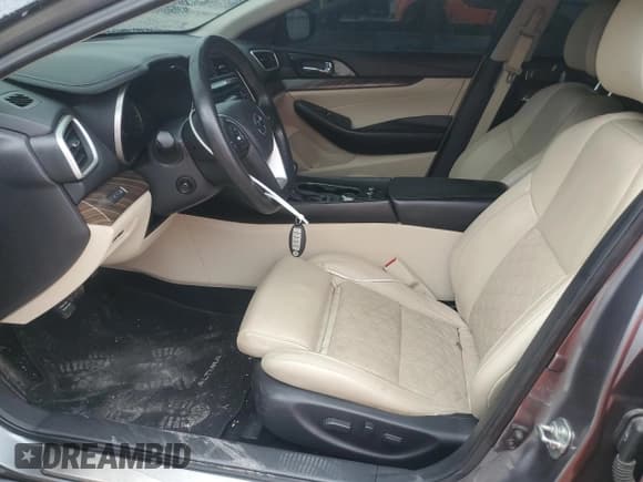 ✅ 2016 Nissan Maxima SR • VIN: 1N4AA6APXGC427880 • Lot: 58824935. Listed on Copart with 144,050 mi. Free auction sales archive from the USA and detailed vehicle history report at DreamBid. Image 7.