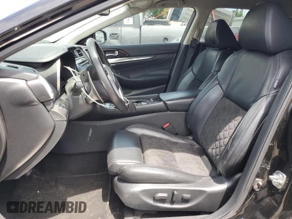 ✅ 2017 Nissan Maxima SL • VIN: 1N4AA6APXHC447757 • Lot: 57054515. Listed on Copart with 131,189 mi. Free auction sales archive from the USA and detailed vehicle history report at DreamBid. Image 7.