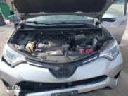 ✅ 2016 Toyota RAV4 XLE • VIN: 2T3RFREV3GW530029 • Lot: 43581002. Wystawiony na IAAI z przebiegiem 95 589 mil. Bezpłatny archiwum sprzedaży aukcyjnych z USA i szczegółowy raport historii pojazdu na DreamBid. Zdjęcie 10.