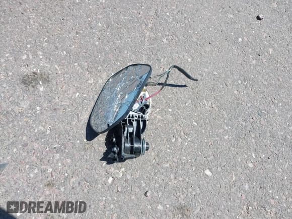 ✅ 2021 Toyota Prius L Eco • VIN: JTDKAMFU4M3148082 • Lot: 42246788. Listed on IAAI with 72,124 mi. Free auction sales archive from the USA and detailed vehicle history report at DreamBid. Image 12.