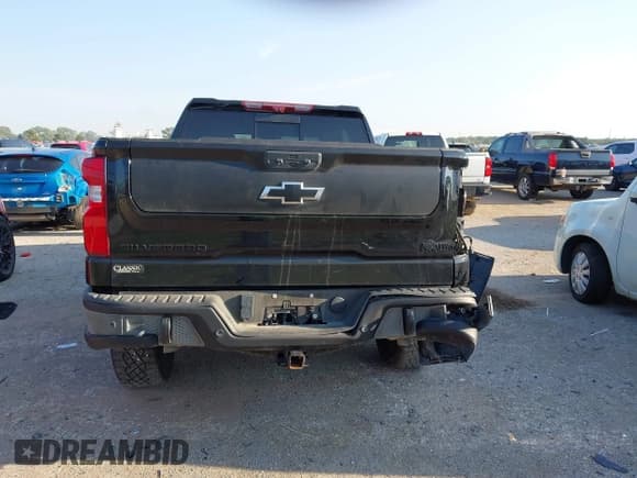 ✅ 2023 Chevrolet Silverado 1500 ZR2 • VIN: 3GCUDHEL1PG299673 • Лот: 43175213. Опубликован ранее на IAAI с пробегом Не указан. Бесплатный доступ к архиву аукционных продаж из США и подробный отчёт об истории автомобиля на DreamBid. Изображение 15.