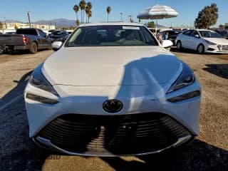 ✅ 2023 Toyota Mirai XLE • VIN: JTDAAAAAXPA010182 • Lot: 94538285. Wystawiony na Copart z przebiegiem 20 369 mil. Bezpłatny archiwum sprzedaży aukcyjnych z USA i szczegółowy raport historii pojazdu na DreamBid. Zdjęcie 5.