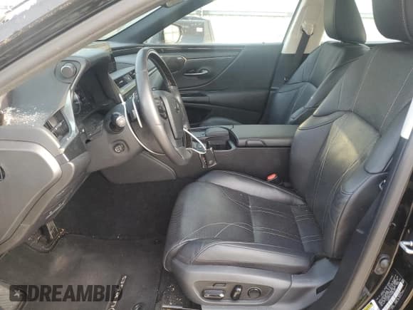 ✅ 2021 Lexus ES 300h Luxury • VIN: 58AEA1C17MU001369 • Lot: 60148885. Wystawiony na Copart z przebiegiem 64 727 mil. Bezpłatny archiwum sprzedaży aukcyjnych z USA i szczegółowy raport historii pojazdu na DreamBid. Zdjęcie 8.