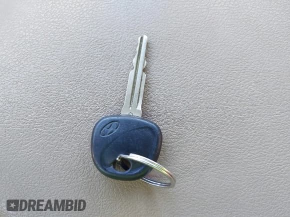 ✅ 2013 Hyundai Elantra Limited • VIN: 5NPDH4AE1DH433170 • Lot: 43405616. Listed on IAAI with 167,491 mi. Free auction sales archive from the USA and detailed vehicle history report at DreamBid. Image 11.