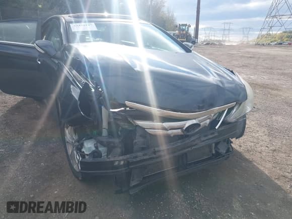 ✅ 2011 Hyundai Sonata SE • VIN: 5NPEC4AC6BH302055 • Lot: 43480197. Wystawiony na IAAI z przebiegiem 126 710 mil. Bezpłatny archiwum sprzedaży aukcyjnych z USA i szczegółowy raport historii pojazdu na DreamBid. Zdjęcie 6.