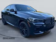 ✅ 2023 BMW X6 xDrive40i • VIN: 5UXCY6C00P9R08778 • Lot: 84984605. Wystawiony na Copart z przebiegiem 113 464 mil. Bezpłatny archiwum sprzedaży aukcyjnych z USA i szczegółowy raport historii pojazdu na DreamBid. Zdjęcie 2.