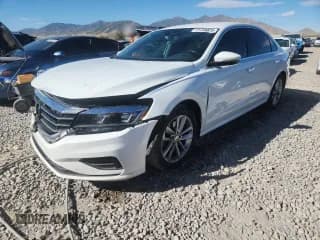 ✅ 2020 Volkswagen Passat SE • VIN: 1VWSA7A37LC010080 • Lot: 71739825. Wystawiony na Copart z przebiegiem 99 271 mil. Bezpłatny archiwum sprzedaży aukcyjnych z USA i szczegółowy raport historii pojazdu na DreamBid. Zdjęcie 1.