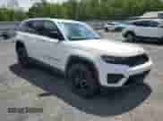 2023 Jeep Grand Cherokee Altitude X with VIN 1C4RJHAG0PC645951, listed as a Copart auction lot 55732255 with 27,185 mi miles and Salvage title. Bid and sale history available at DreamBid. Image 4.