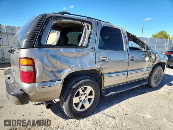 ✅ 2002 GMC Yukon SLT • VIN: 1GKEK13Z72R191287 • Лот: 86543575. Опубликован ранее на Copart с пробегом 228 780 миль. Бесплатный доступ к архиву аукционных продаж из США и подробный отчёт об истории автомобиля на DreamBid. Изображение 3.