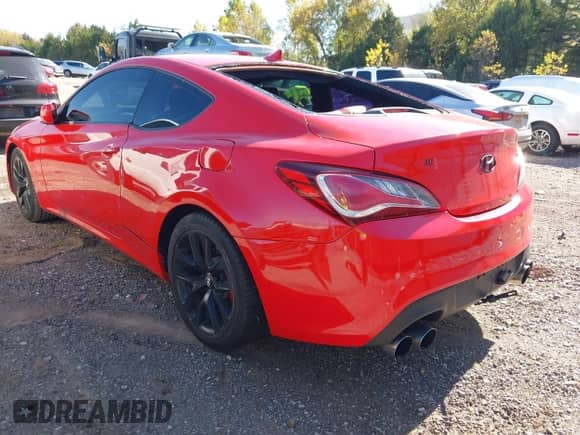 2013 Hyundai Genesis Coupe Track z VIN KMHHU6KJ3DU084938, wystawiony jako IAAI lot #43627084 z przebiegiem 94 580 mil mil oraz . Historia ofert i sprzedaży dostępna na DreamBid. Obrazek 3.