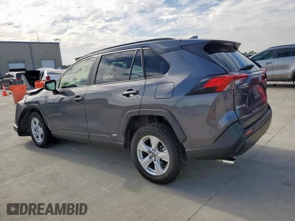 ✅ 2021 Toyota RAV4 Hybrid LE • VIN: JTMLWRFV4MD121020 • Lot: 81893375. Listed on Copart with 26,900 mi. Free auction sales archive from the USA and detailed vehicle history report at DreamBid. Image 2.