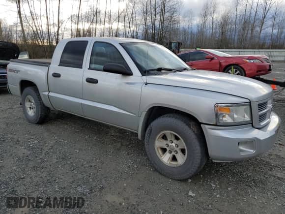 ✅ 2008 Dodge Dakota SXT • VIN: 1D7HW38K08S545596 • Lot: 82404074. Listed on Copart with 195,815 mi miles. Access the free auction sales archive from the USA and view a detailed vehicle history report at DreamBid. Image 4.