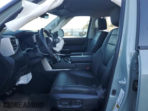 ✅ 2022 Toyota Tundra SR5 • VIN: 5TFLA5DB6NX045011 • Лот: 83785185. Опубликован ранее на Copart с пробегом 84 271 миль. Бесплатный доступ к архиву аукционных продаж из США и подробный отчёт об истории автомобиля на DreamBid. Изображение 7.