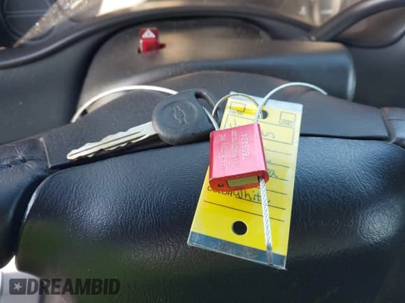 ✅ 2002 GMC Sierra 1500 SLE • VIN: 2GTEC19T421255726 • Лот: 43673228. Опубликован ранее на IAAI с пробегом 198 011 миль. Бесплатный доступ к архиву аукционных продаж из США и подробный отчёт об истории автомобиля на DreamBid. Изображение 11.