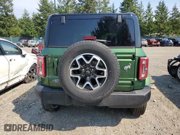 ✅ 2025 Ford Bronco Outer Banks • VIN: 1FMDE8BH2SLA90138 • Lot: 70406235. Wystawiony na Copart z przebiegiem 3 355 mil. Bezpłatny archiwum sprzedaży aukcyjnych z USA i szczegółowy raport historii pojazdu na DreamBid. Zdjęcie 6.