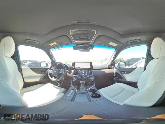 ✅ 2023 Lexus LX 600 Luxury • VIN: JTJGB7CX0P4030299 • Lot: 57625825. Wystawiony na Copart z przebiegiem 21 961 mil. Bezpłatny archiwum sprzedaży aukcyjnych z USA i szczegółowy raport historii pojazdu na DreamBid. Zdjęcie 15.