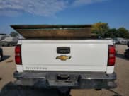 ✅ 2015 Chevrolet Silverado 2500HD Work Truck • VIN: 1GC1KUEG2FF170443 • Lot: 85096075. Wystawiony na Copart z przebiegiem 223 648 mil. Bezpłatny archiwum sprzedaży aukcyjnych z USA i szczegółowy raport historii pojazdu na DreamBid. Zdjęcie 6.