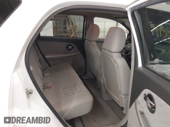 ✅ 2005 Chevrolet Equinox LT • VIN: 2CNDL73F056199255 • Lot: 41554254. Wystawiony na IAAI z przebiegiem 102 834 mil. Bezpłatny archiwum sprzedaży aukcyjnych z USA i szczegółowy raport historii pojazdu na DreamBid. Zdjęcie 8.