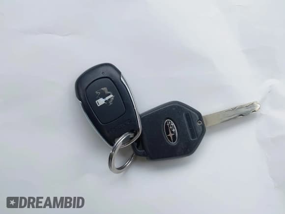 ✅ 2011 Subaru Outback • VIN: 4S4BRDAC2B2335309 • Lot: 42296670. Listed on IAAI with 166,019 mi. Free auction sales archive from the USA and detailed vehicle history report at DreamBid. Image 11.