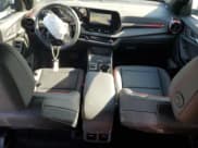 ✅ 2025 Chevrolet Equinox AWD RS • VIN: 3GNAXTEG7SL232471 • Lot: 67326095. Wystawiony na Copart z przebiegiem 8 495 mil. Bezpłatny archiwum sprzedaży aukcyjnych z USA i szczegółowy raport historii pojazdu na DreamBid. Zdjęcie 8.