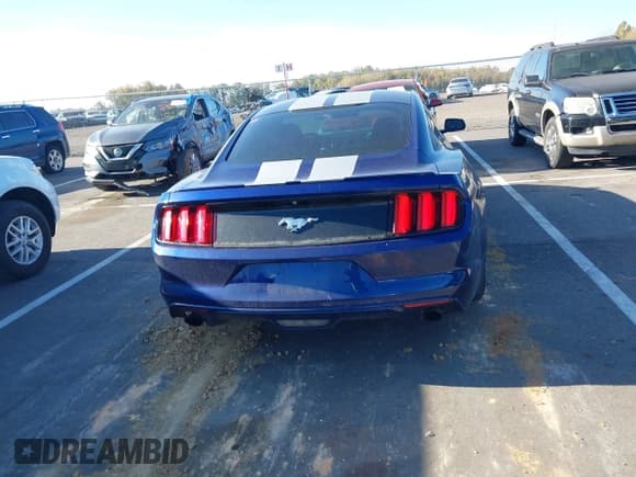 ✅ 2015 Ford Mustang EcoBoost • VIN: 1FA6P8THXF5402518 • Lot: 43643203. Wystawiony na IAAI z przebiegiem 178 114 mil. Bezpłatny archiwum sprzedaży aukcyjnych z USA i szczegółowy raport historii pojazdu na DreamBid. Zdjęcie 16.
