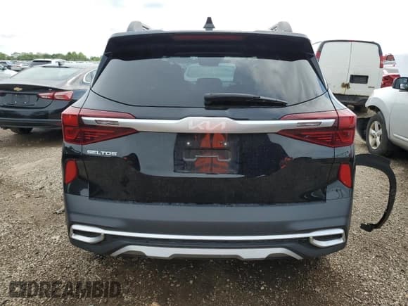 ✅ 2023 Kia Seltos Nightfall • VIN: KNDEUCA28P7443042 • Lot: 64597475. Wystawiony na Copart z przebiegiem 40 312 mil. Bezpłatny archiwum sprzedaży aukcyjnych z USA i szczegółowy raport historii pojazdu na DreamBid. Zdjęcie 6.