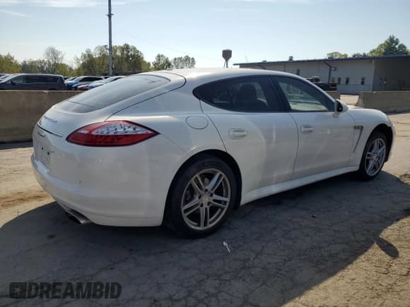 ✅ 2011 Porsche Panamera • VIN: WP0AA2A79BL010892 • Lot: 80392655. Listed on Copart with 71,068 mi. Free auction sales archive from the USA and detailed vehicle history report at DreamBid. Image 3.