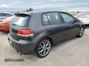 ✅ 2013 Volkswagen Golf GTI Driver's Edition • VIN: WVWHV7AJ4DW139782 • Лот: 75130254. Опубликован ранее на Copart с пробегом 18 650 миль. Бесплатный доступ к архиву аукционных продаж из США и подробный отчёт об истории автомобиля на DreamBid. Изображение 3.