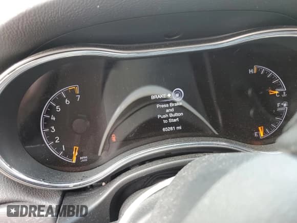 ✅ 2018 Jeep Grand Cherokee Upland • VIN: 1C4RJFAG8JC401959 • Lot: 66768815. Listed on Copart with 65,281 mi. Free auction sales archive from the USA and detailed vehicle history report at DreamBid. Image 9.