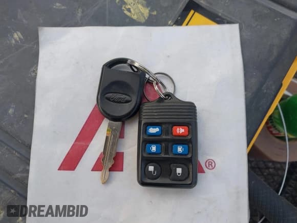 ✅ 2005 Ford Freestar SEL • VIN: 2FMZA52205BA31296 • Lot: 43780603. Listed on IAAI with 249,335 mi. Free auction sales archive from the USA and detailed vehicle history report at DreamBid. Image 11.