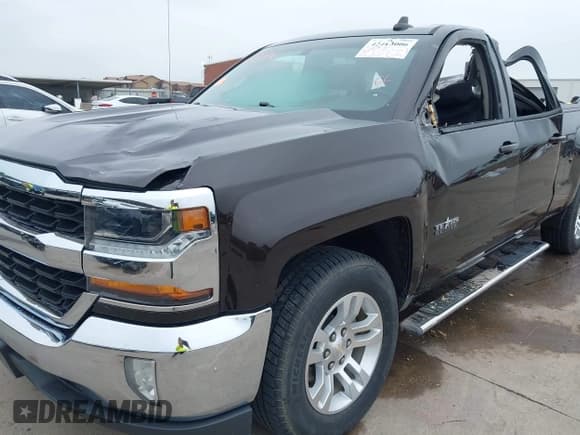 ✅ 2019 Chevrolet Silverado 1500 LT • VIN: 2GCRCPEC7K1115535 • Lot: 42413006. Wystawiony na IAAI z przebiegiem 136 455 mil. Bezpłatny archiwum sprzedaży aukcyjnych z USA i szczegółowy raport historii pojazdu na DreamBid. Zdjęcie 19.