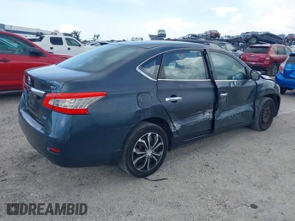✅ 2014 Nissan Sentra S • VIN: 3N1AB7AP7EL674243 • Lot: 42480513. Listed on IAAI with 131,672 mi. Free auction sales archive from the USA and detailed vehicle history report at DreamBid. Image 4.