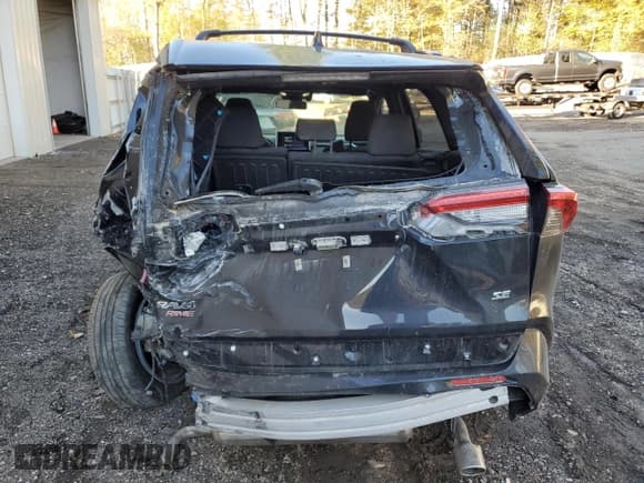 ✅ 2023 Toyota RAV4 SE • VIN: JTMAB3FVXPD158996 • Lot: 82387815. Wystawiony na Copart z przebiegiem 27 350 mil. Bezpłatny archiwum sprzedaży aukcyjnych z USA i szczegółowy raport historii pojazdu na DreamBid. Zdjęcie 6.