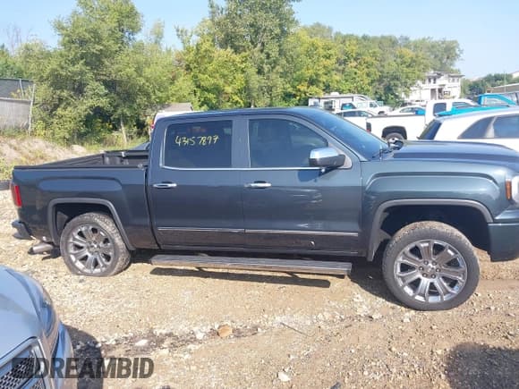 ✅ 2017 GMC Sierra 1500 Denali • VIN: 3GTU2PEJXHG504536 • Lot: 43157897. Listed on IAAI with 112,602 mi. Free auction sales archive from the USA and detailed vehicle history report at DreamBid. Image 13.