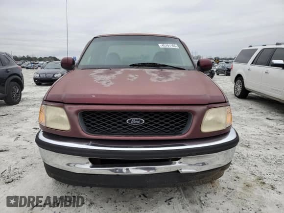 ✅ 1998 Ford F-150 XL • VIN: 1FTRX07L7WKB90881 • Lot: 45701165. Wystawiony na Copart z przebiegiem 385 129 mil. Bezpłatny archiwum sprzedaży aukcyjnych z USA i szczegółowy raport historii pojazdu na DreamBid. Zdjęcie 5.
