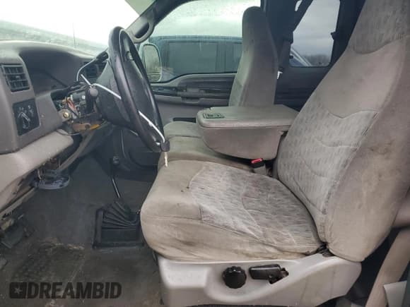 ✅ 2000 Ford F-250 XL • VIN: 1FTNX21S4YED52820 • Lot: 49891195. Listed on Copart with 204,130 mi. Free auction sales archive from the USA and detailed vehicle history report at DreamBid. Image 7.