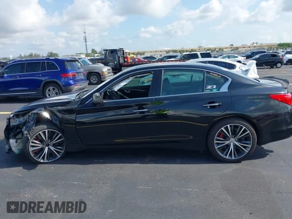 ✅ 2017 Infiniti Q50 Signature Edition • VIN: JN1EV7AR9HM836099 • Lot: 42367114. Listed on IAAI with 51,427 mi. Free auction sales archive from the USA and detailed vehicle history report at DreamBid. Image 15.