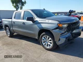 2020 Chevrolet Silverado 1500 Custom с VIN 3GCPWBEK5LG275527, выставлен на аукционе IAAI как лот 43155402 с пробегом 77 008 миль миль и . История ставок и продаж доступна на DreamBid. Изображение 1.