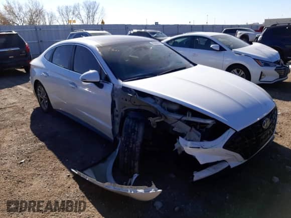 2020 Hyundai Sonata SEL с VIN 5NPEF4JA5LH035322, выставлен на аукционе Copart как лот 65686372 с пробегом 20 472 миль миль и . История ставок и продаж доступна на DreamBid. Изображение 1.