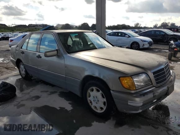 ✅ 1996 Mercedes-Benz S 320 • VIN: WDBGA32E2TA292415 • Lot: 86072834. Listed on Copart with 265,496 mi. Free auction sales archive from the USA and detailed vehicle history report at DreamBid. Image 4.