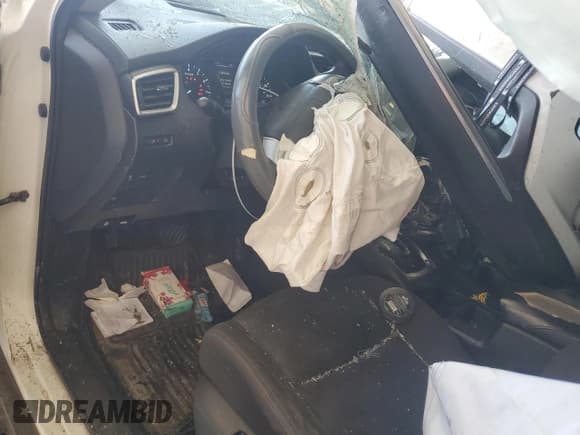 ✅ 2015 Nissan Rogue S • VIN: KNMAT2MT8FP573580 • Lot: 81332455. Wystawiony na Copart z przebiegiem 201 486 mil. Bezpłatny archiwum sprzedaży aukcyjnych z USA i szczegółowy raport historii pojazdu na DreamBid. Zdjęcie 8.