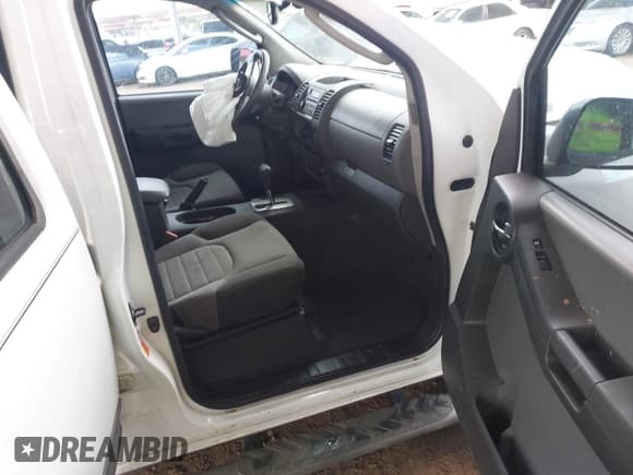 ✅ 2006 Nissan Xterra SE • VIN: 5N1AN08W36C505161 • Lot: 42208267. Wystawiony na IAAI z przebiegiem 130 214 mil. Bezpłatny archiwum sprzedaży aukcyjnych z USA i szczegółowy raport historii pojazdu na DreamBid. Zdjęcie 5.