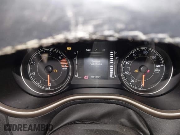 ✅ 2016 Jeep Cherokee 75th Anniversary • VIN: 1C4PJLCB5GW273260 • Lot: 41899013. Listed on IAAI with 109,432 mi. Free auction sales archive from the USA and detailed vehicle history report at DreamBid. Image 7.