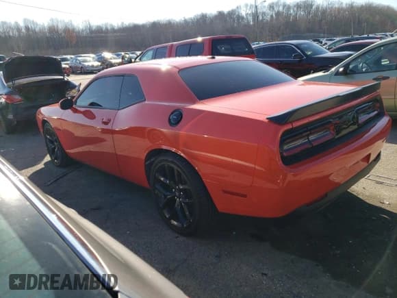 ✅ 2022 Dodge Challenger R/T • VIN: 2C3CDZBT6NH200319 • Lot: 79429113. Listed on Copart with 5,277 mi. Free auction sales archive from the USA and detailed vehicle history report at DreamBid. Image 2.