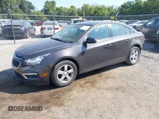 ✅ 2015 Chevrolet Cruze LT • VIN: 1G1PC5SB6F7202187 • Лот: 43202424. Опубликован ранее на IAAI с пробегом 146 288 миль. Бесплатный доступ к архиву аукционных продаж из США и подробный отчёт об истории автомобиля на DreamBid. Изображение 2.