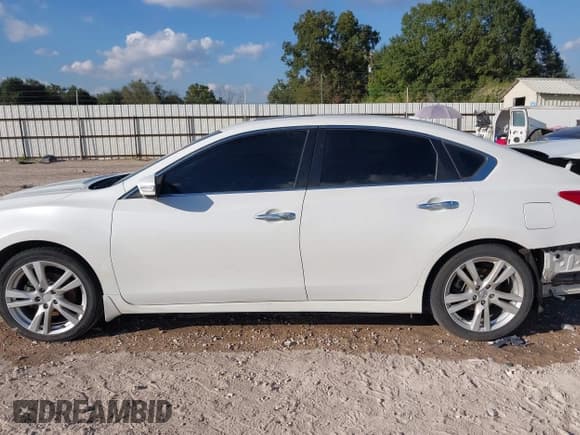 ✅ 2016 Nissan Altima SL • VIN: 1N4BL3AP4GC146459 • Лот: 43443927. Опубликован ранее на IAAI с пробегом 169 882 миль. Бесплатный доступ к архиву аукционных продаж из США и подробный отчёт об истории автомобиля на DreamBid. Изображение 14.