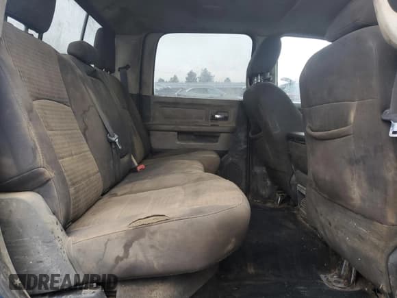 ✅ 2011 Ram 2500 Laramie Longhorn • VIN: 3D7UT2CL6BG539852 • Lot: 92820415. Wystawiony na Copart z przebiegiem 447 653 mil. Bezpłatny archiwum sprzedaży aukcyjnych z USA i szczegółowy raport historii pojazdu na DreamBid. Zdjęcie 10.